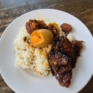 ร้านแม่เสียน ข้าวแกงสุ ๑๐๐๐ ปตท. กาญจนาภิเษก ขาออก