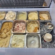 เมนูของร้าน JingJing Ice-cream Bar and Cafe