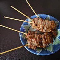 เมนูของร้าน หมูปิ้งลุงอ้วน สีลม หมูปิ้งโบราณ สาทร