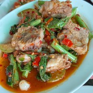 ครัวเตาถ่าน บ้านป้าศรีรัตน์