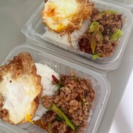 เมนูของร้าน ครัวบ้านอุ้ม