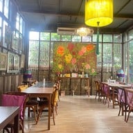 บ้านพระยาสุเรนทร์ by มาดาม มูเซอร์ สำนักงานใหญ่