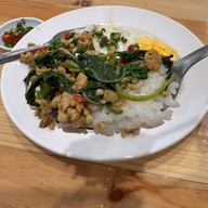 เมนูของร้าน ข้าวแกงลุงแว่น