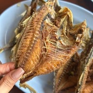 เมนูของร้าน ริมเขื่อน ดั้งเดิม