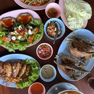 ริมเขื่อน ดั้งเดิม