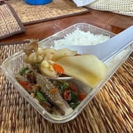 เมนูของร้าน ซ้งเป็ดพะโล้ สายไหม