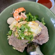 เปลว ก๋วยเตี๋ยวต้มยำโบราณนครปฐม เทเวศร์