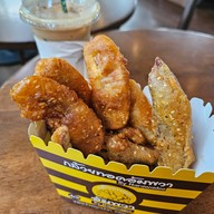 เมนูของร้าน กล้วยทอดอัมพวา ประชาอุทิศ 90