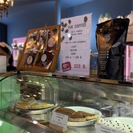 Charin Pie นิมมานเหมินท์ (Nimmanahaeminda)