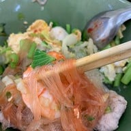 เปลว ก๋วยเตี๋ยวต้มยำโบราณนครปฐม เทเวศร์