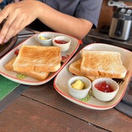 บรรยากาศ Pat Cafe Boraan (แพท คาเฟ่ โบราณ)
