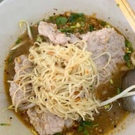 เปลว ก๋วยเตี๋ยวต้มยำโบราณนครปฐม เทเวศร์