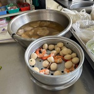 บรรยากาศ เปลว ก๋วยเตี๋ยวต้มยำโบราณนครปฐม เทเวศร์