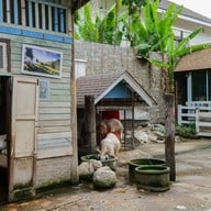 สวนอาหารซุ้มไผ่ เรโทร
