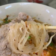 เปลว ก๋วยเตี๋ยวต้มยำโบราณนครปฐม เทเวศร์