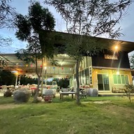 ครัวบ้านทุ่ง สถานี บ้านนาขวาง(ผัดไทย,หอยทอด,ข้าว,ยำ,ตำ,เตี๋ยว)