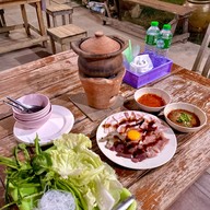 ครัวบ้านทุ่ง สถานี บ้านนาขวาง(ผัดไทย,หอยทอด,ข้าว,ยำ,ตำ,เตี๋ยว)