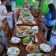 จ๊ะนาเดียร์อุดรตำแหลก อุดรตำแหลก