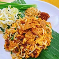 เมนูของร้าน เส้นจันท์ผัดไทย(มันกุ้ง) & ยำโคตรนัว บุรีรัมย์