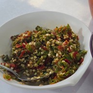 ข้าวขาหมูวัดกลาง ตลาดพลู