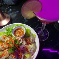 เมนูของร้าน Support Bistro & Bar