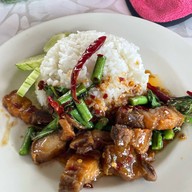 ครัวบ้านทุ่ง สถานี บ้านนาขวาง(ผัดไทย,หอยทอด,ข้าว,ยำ,ตำ,เตี๋ยว)