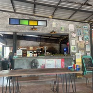 ลุงเลียง-ป้ามาลี อาหารป่า อาหารพื้นบ้าน ชลบุรี (Chonburi)