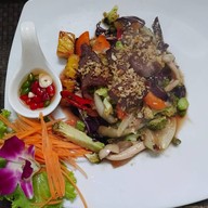 จ๊ะนาเดียร์อุดรตำแหลก อุดรตำแหลก