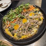 Thuyen (เถวียน) เอกมัย