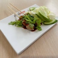 เมนูของร้าน ลูกชิ้นแม่ประนาม Market Place