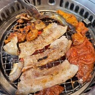 Koyama Yakiniku ซีคอน สแควร์