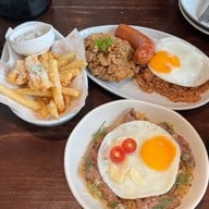 Peeps breakfast and bar
