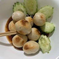 เปลว ก๋วยเตี๋ยวต้มยำโบราณนครปฐม ห้วยขวาง