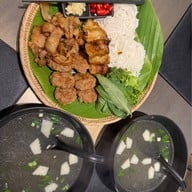 Thuyen (เถวียน) เอกมัย