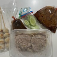 เปลว ก๋วยเตี๋ยวต้มยำโบราณนครปฐม ห้วยขวาง