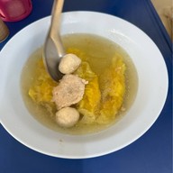 ก๋วยเตี๋ยวเกี๊ยวกุ้งเจ๊หุย วงเวียนใหญ่