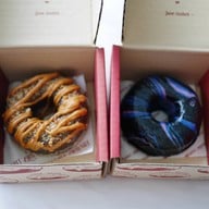 Doughnut Library - Sukhumvit 77