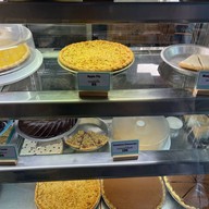 Charin Pie นิมมานเหมินท์ (Nimmanahaeminda)