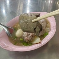 เมนูของร้าน รุ่งเรือง (ตั๋ง) ก๋วยเตี๋ยวหมู สุขุมวิท26 เจ้าเก่า สุขุมวิท 26