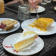 Charin Pie นิมมานเหมินท์ (Nimmanahaeminda)