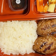 Meat Story ข้าวหน้าเนื้อ ข้าวหน้าแฮมเบิร์ก ข้าวหน้าด้ง ประชาอุทิศ 33