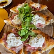 Via Emilia Restaurant สาทร