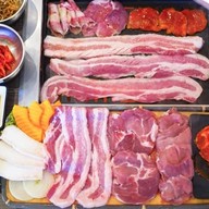 KIWA Korean Restaurant 1