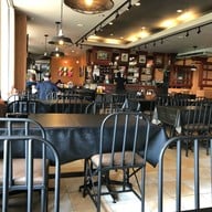 Rock Me Burger & Bar นิมมานเหมินท์