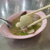 เมนูของร้าน รุ่งเรือง (ตั๋ง) ก๋วยเตี๋ยวหมู สุขุมวิท26 เจ้าเก่า สุขุมวิท 26