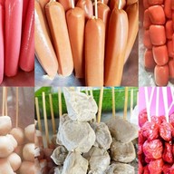 ข้าวเหนียวหมูทอด ลูกชิ้นทอด ยำลูกชิ้น น้องอัต ใกล้ปั๊มปตทเฉวงน้อย