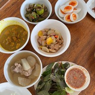 ข้าวแกงชัยยา