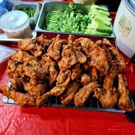 ข้าวหมูทอดปลาร้าวะวะว้าววววว ตลาดโรงสี