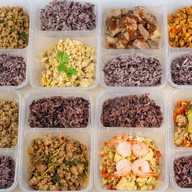 FIT FOOD อาหารคลีน โปรตีนเน้นๆ ม.กรุงเทพ
