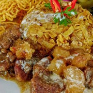 ข้าวซอยเดอะปู่ แม่โจ้